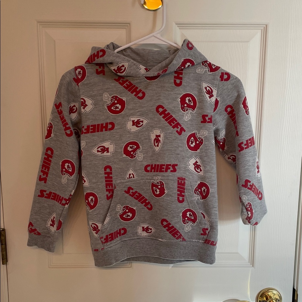 Team Apparel Gray Hoodie with Red Chiefs Design